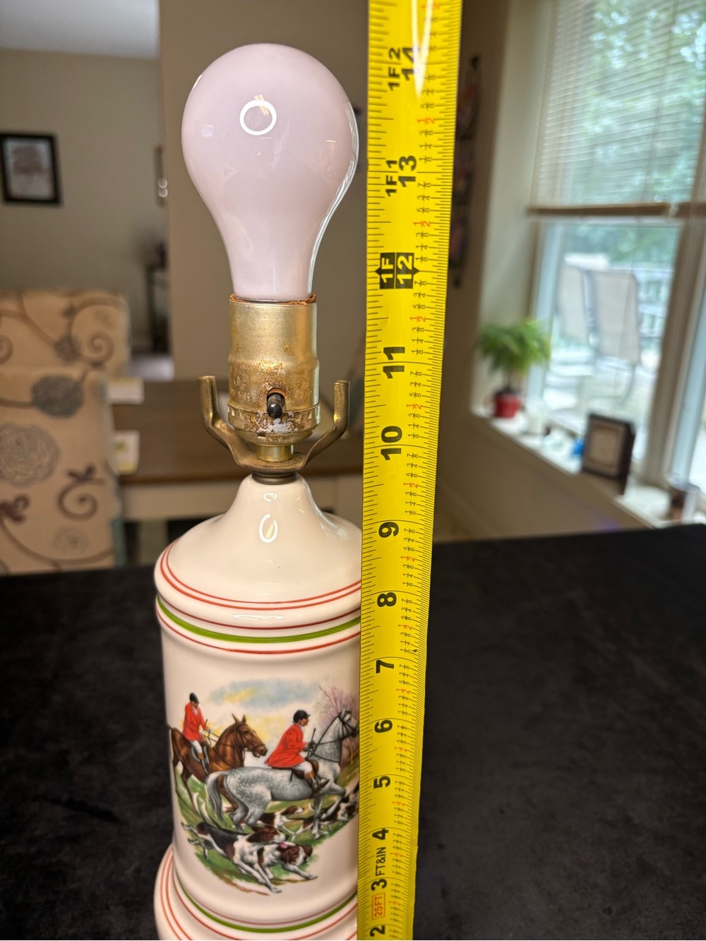 Vintage Porcelain Pfaltzgraff Fox Hinting Scene Table Lamp - Picture 6 of 6